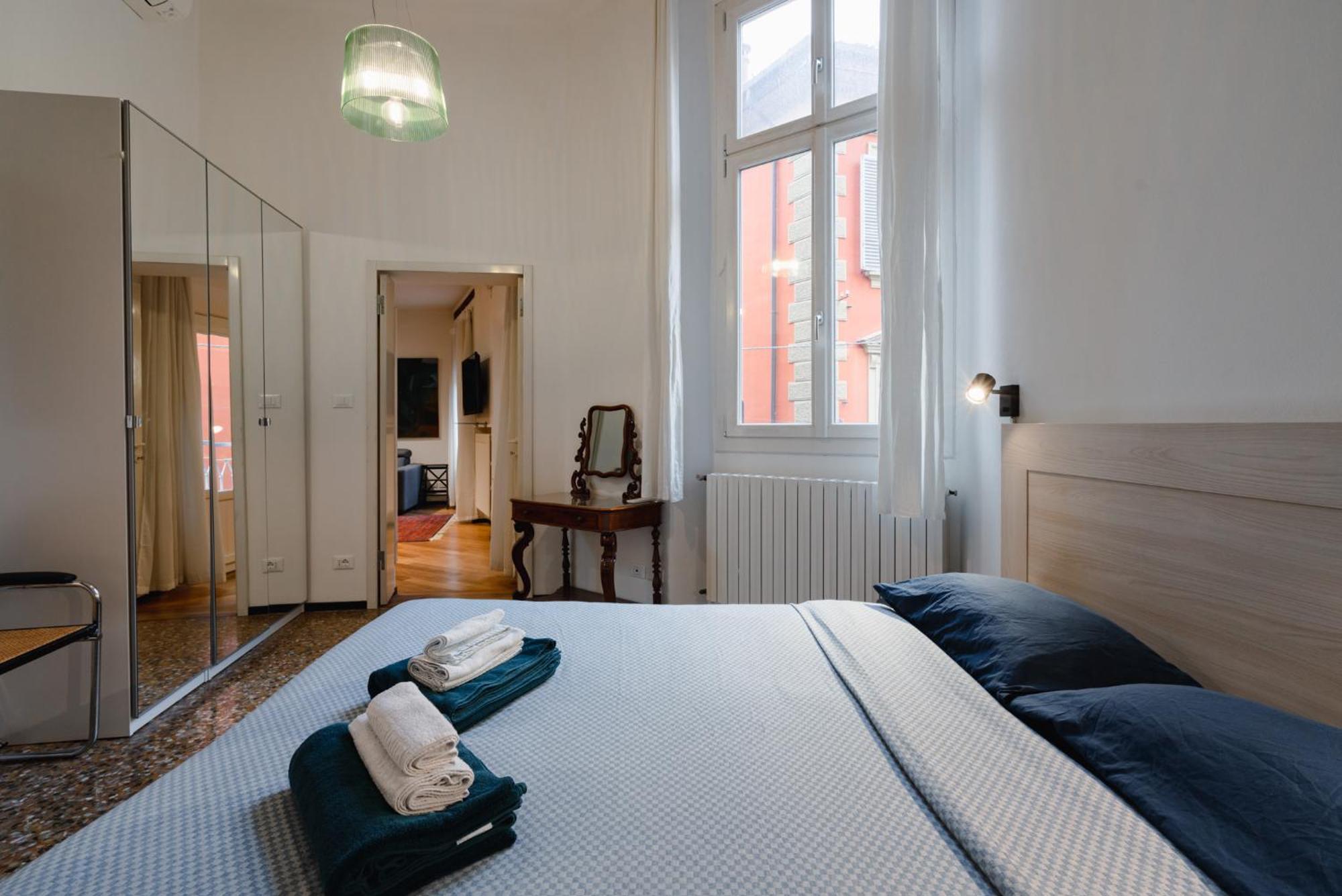 Palazzo Rialto Antique Appartement Bologna Buitenkant foto