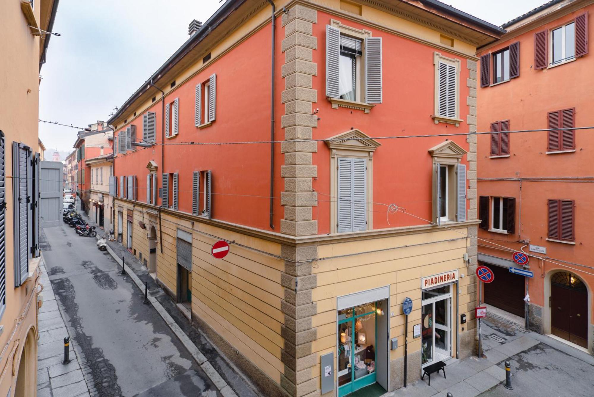 Palazzo Rialto Antique Appartement Bologna Buitenkant foto